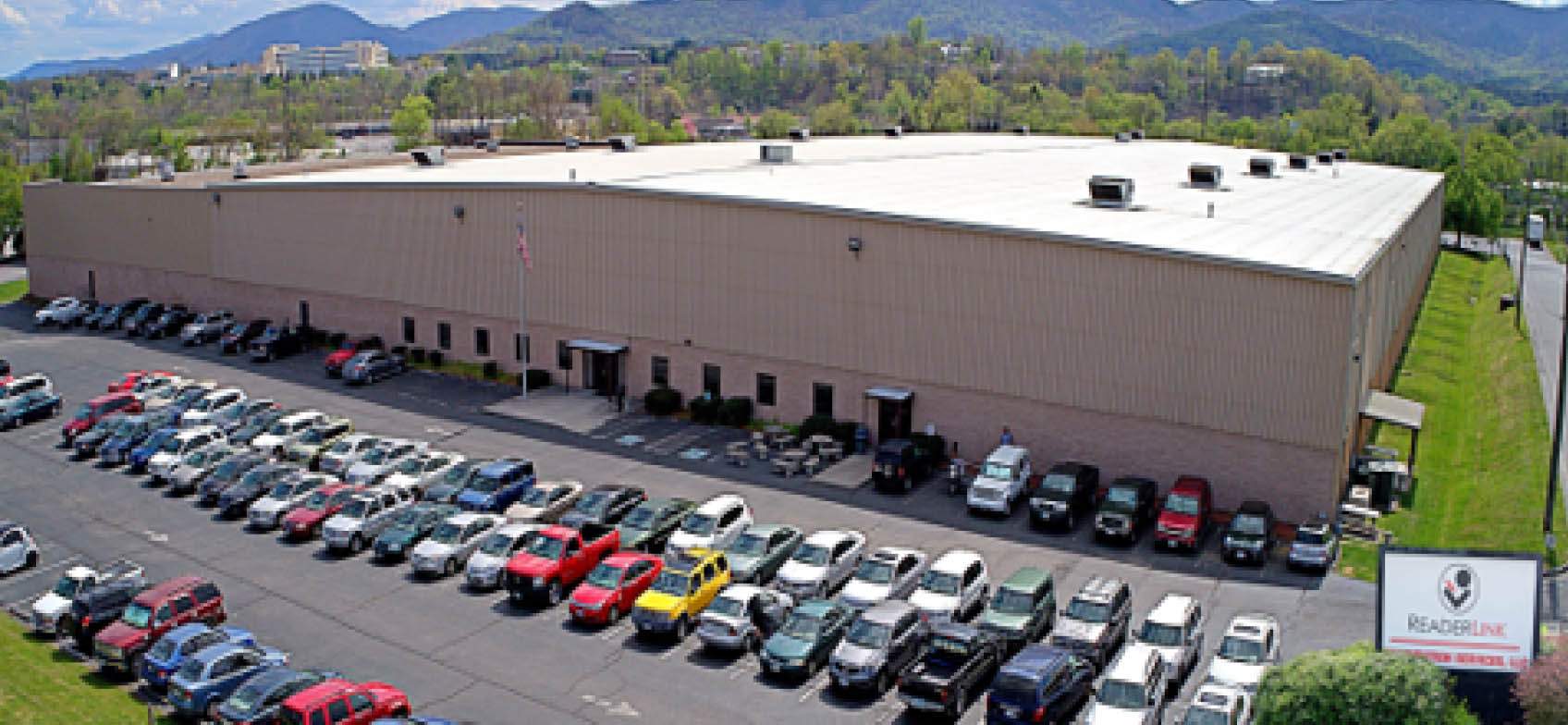 Exterior of ReaderLink Northeastern Distribution Center