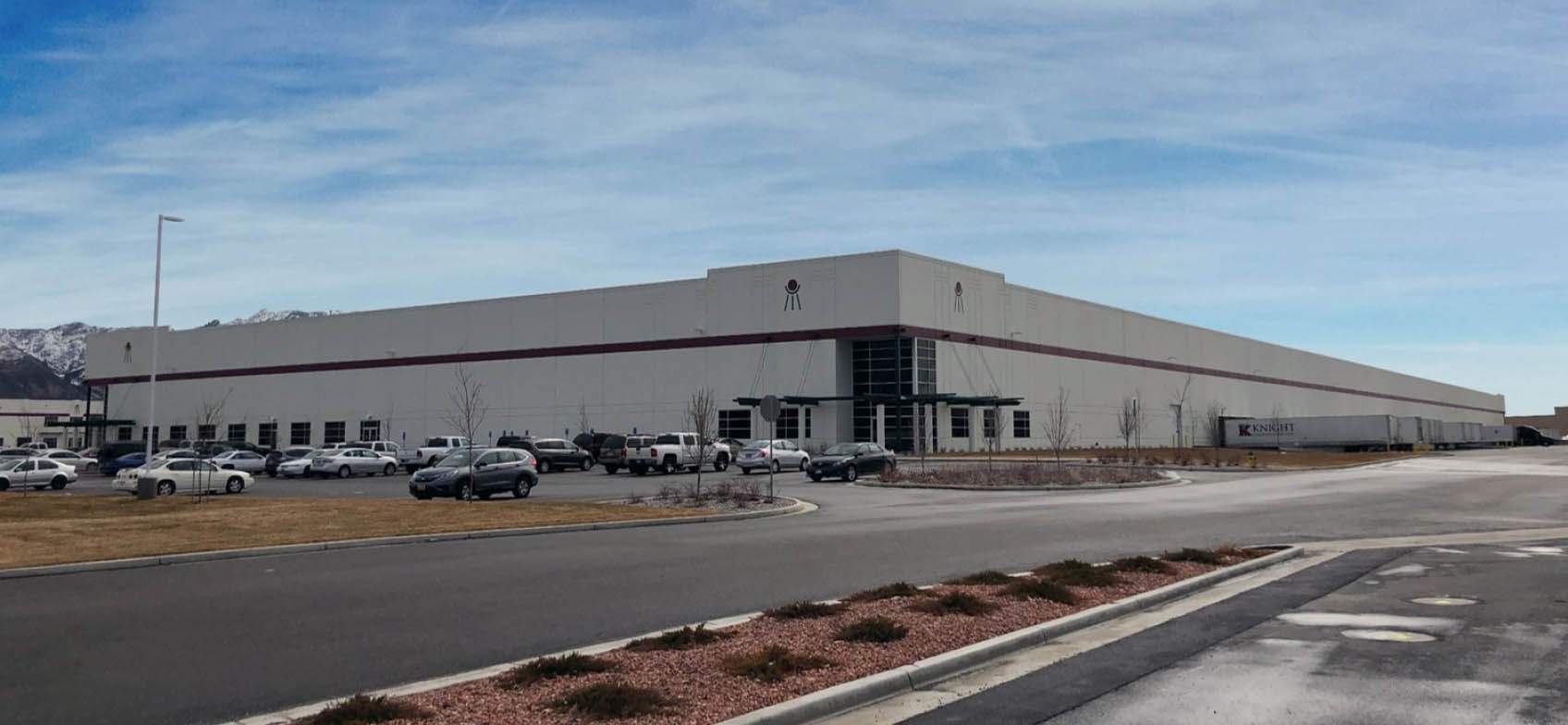 Exterior of ReaderLink Western Distribution Center